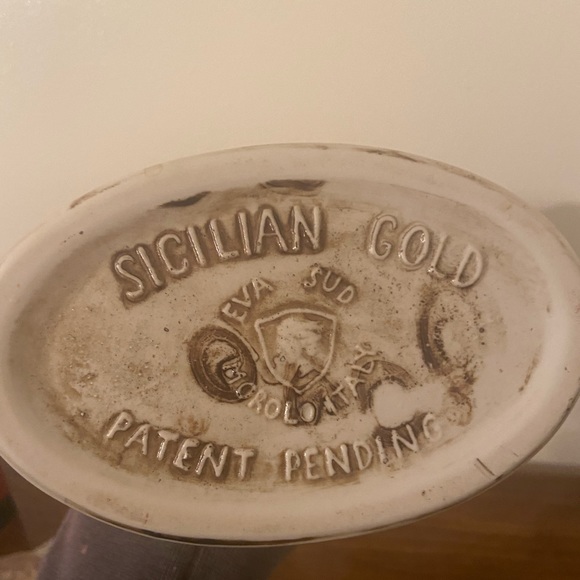 Pietà - Picture 2 of 2